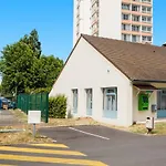 Campanile Sud - Dammarie Les Lys