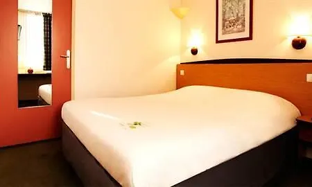 Campanile Sud - Dammarie Les Lys Hotel