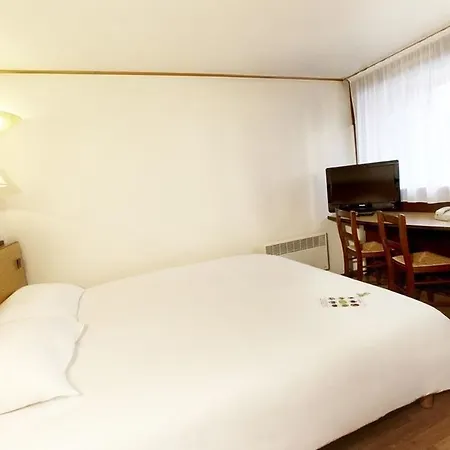 Campanile Sud - Dammarie Les Lys 3* Melun