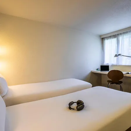 Campanile Sud - Dammarie Les Lys Szálloda 3*
