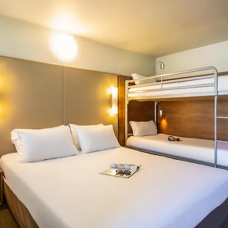 Campanile Sud - Dammarie Les Lys Hotel 3*