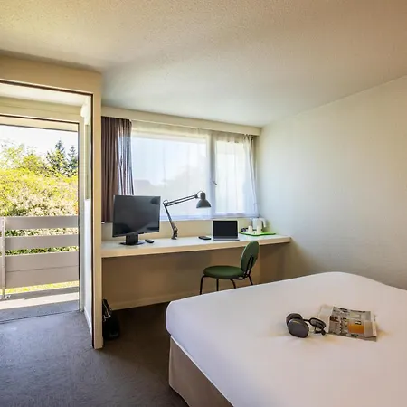 호텔 Campanile Sud - Dammarie Les Lys 3*