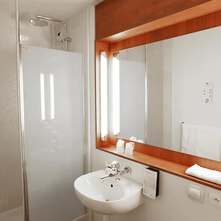 Campanile Sud - Dammarie Les Lys 3* Melun