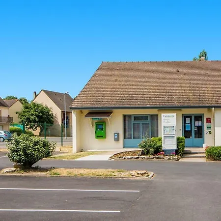 Hotel Campanile Sud - Dammarie Les Lys 3*