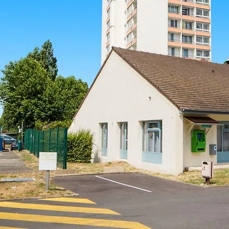 Campanile Sud - Dammarie Les Lys