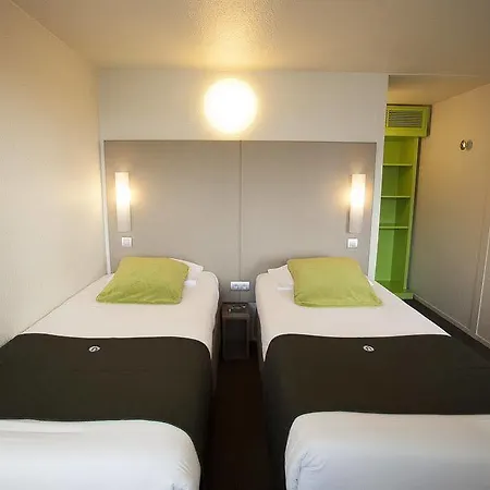 Hotel Campanile Sud - Dammarie Les Lys 3*