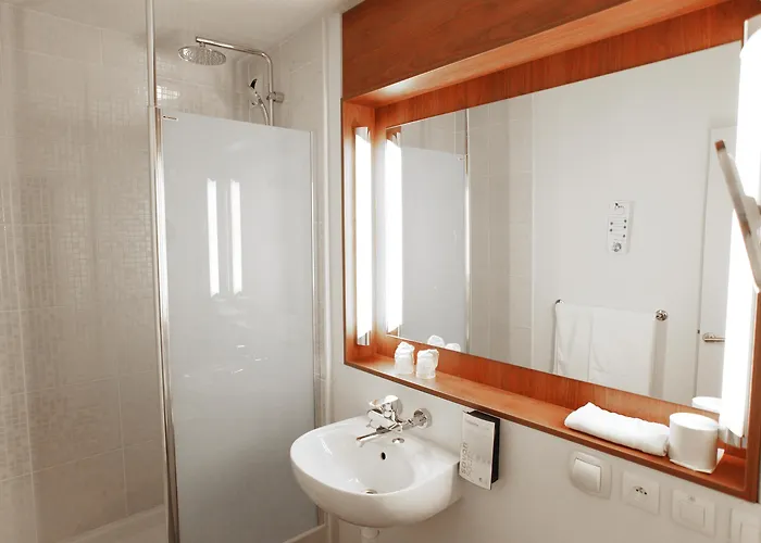 Campanile Sud - Dammarie Les Lys 3* Melun