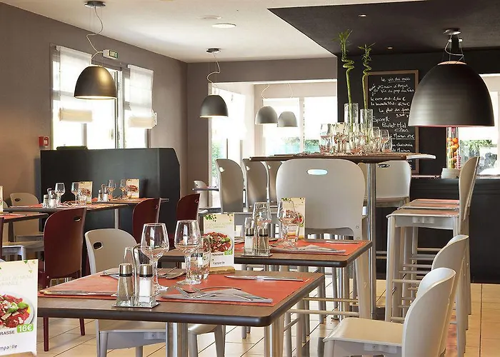 Hotel Campanile Sud - Dammarie Les Lys Melun